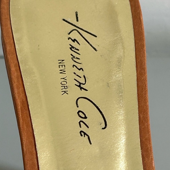 Kenneth Cole New York Heels Camel Color  Gold Studded Sz 10 - Picture 11 of 12